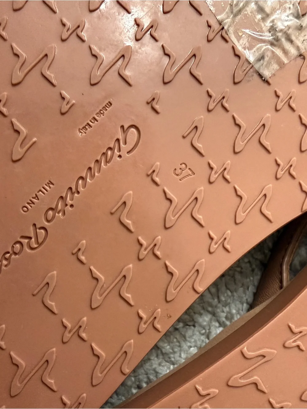 Gianvito Rossi gianvito rossi